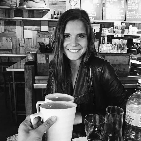 Meet your Posher, Gretta - Picture 1 of 1